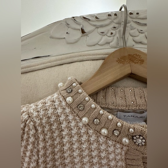 🤍 4T Tahari Beige & Cream Tweed Knit Set with Crystals, Pearls, Matching Tights - Picture 8 of 14